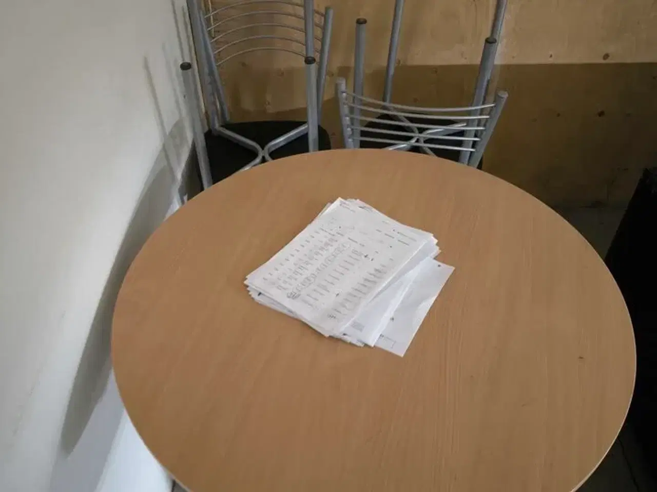 Billede 3 - Indhold i rum (se beskrivelse)