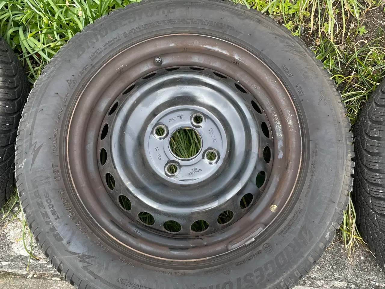 Billede 5 - Vinterdæk med fælge til Hyundai i10