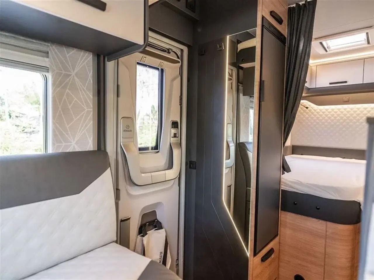 Billede 30 - 2025 - Knaus L!VE TI Wave 650 MF Platinium Selection   Komplet bil med lithium batteri, solceller mm.