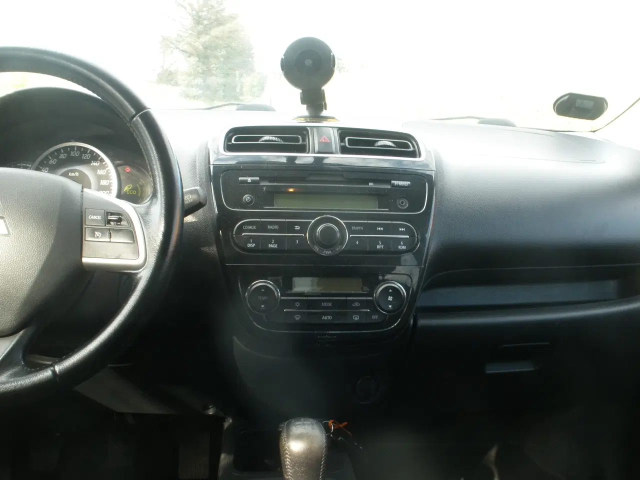 Billede 4 - Mitsubishi Space Star 1,2I 5 dørs