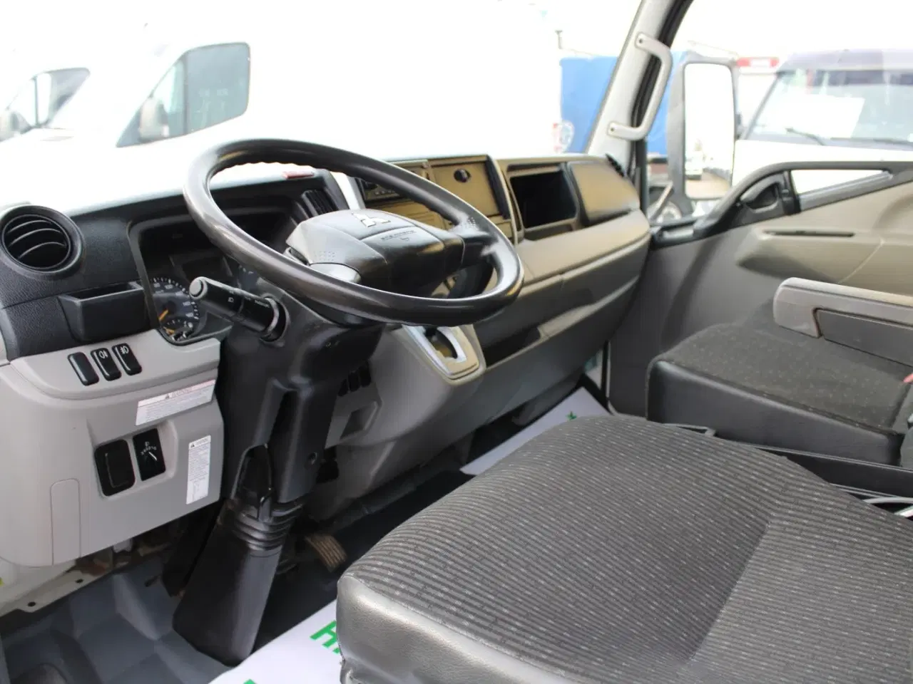 Billede 4 - Fuso Canter 3,0 Td 3C15 35/2800 Comfort aut.