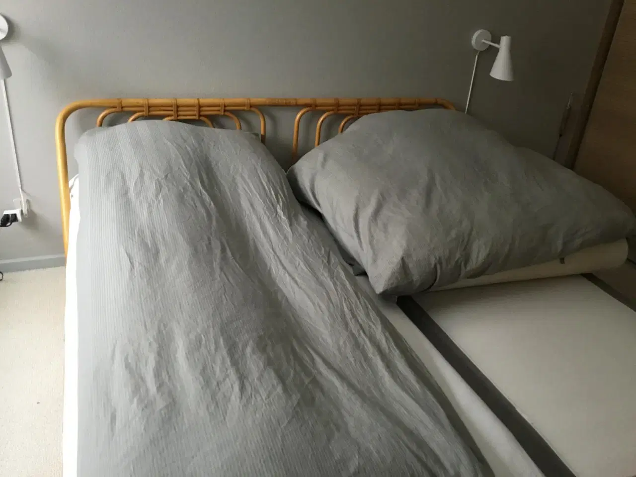Billede 5 - Dux seng (stel + 2 madrasser)
