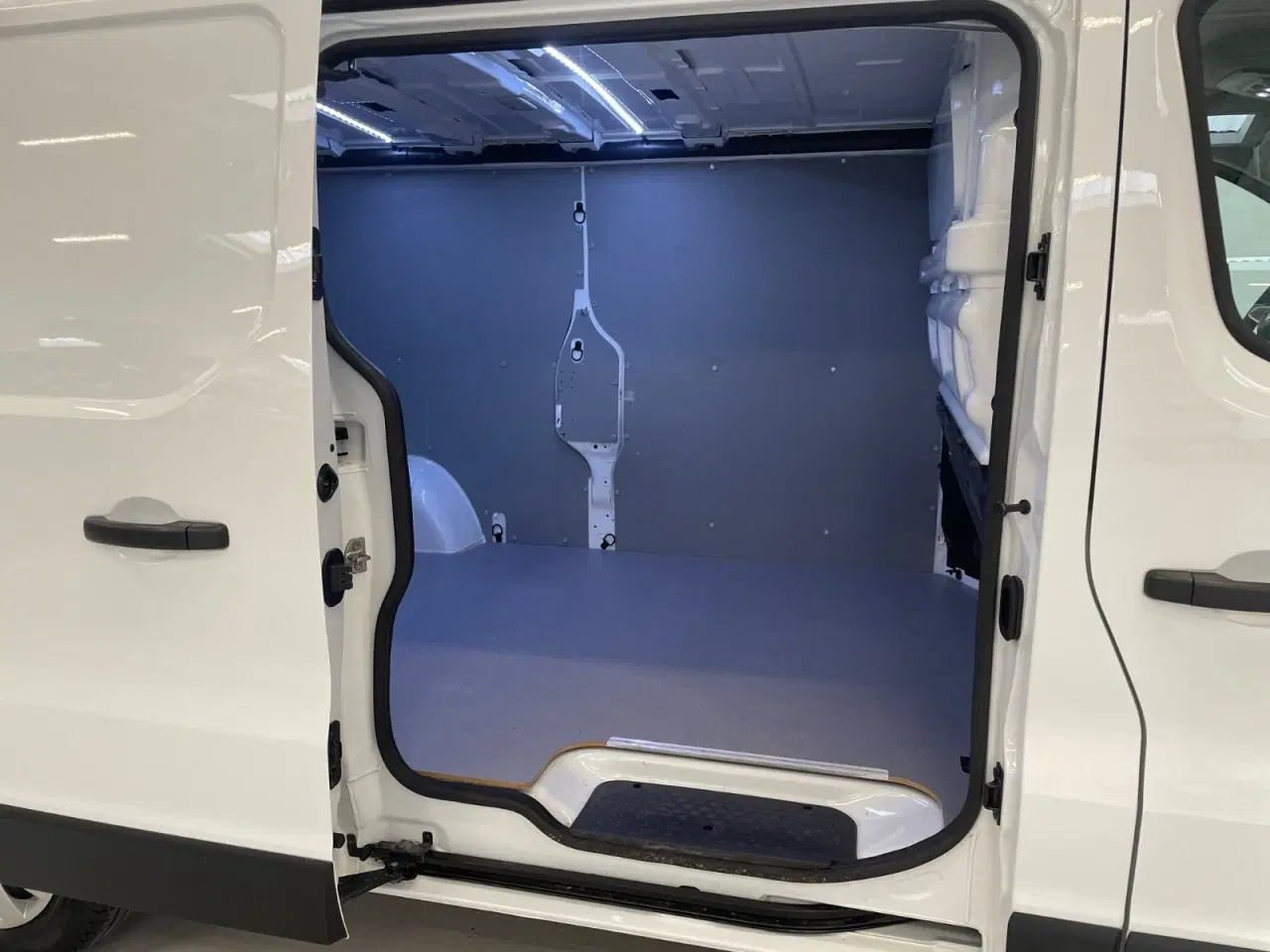 Billede 12 - Nissan Primastar 2,0 dCi 150 L2H1 N-Connecta Van