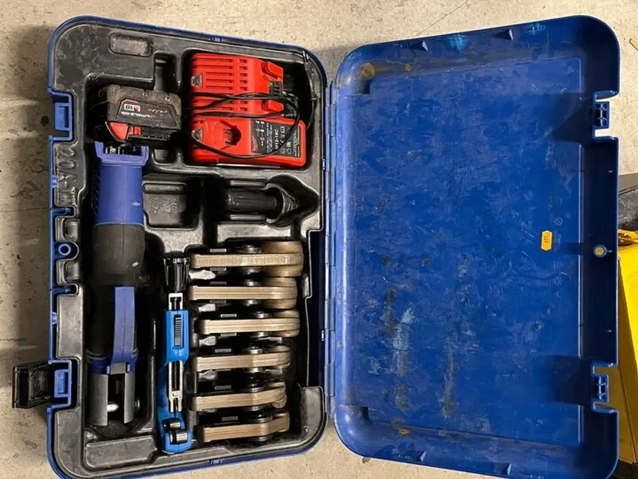 Billede 1 - Pressepistol, GEBERIT