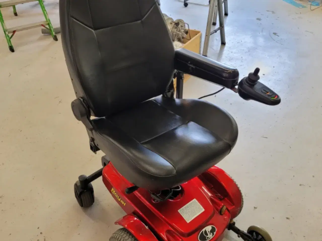 Billede 1 - Luksus el-kørestol Lindebjerg ES 400