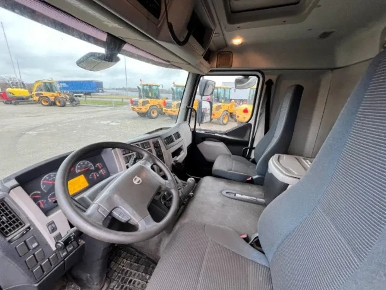 Billede 17 - Volvo FL 240 4X2 - 2008 - servicebil med kran / Tooltruck