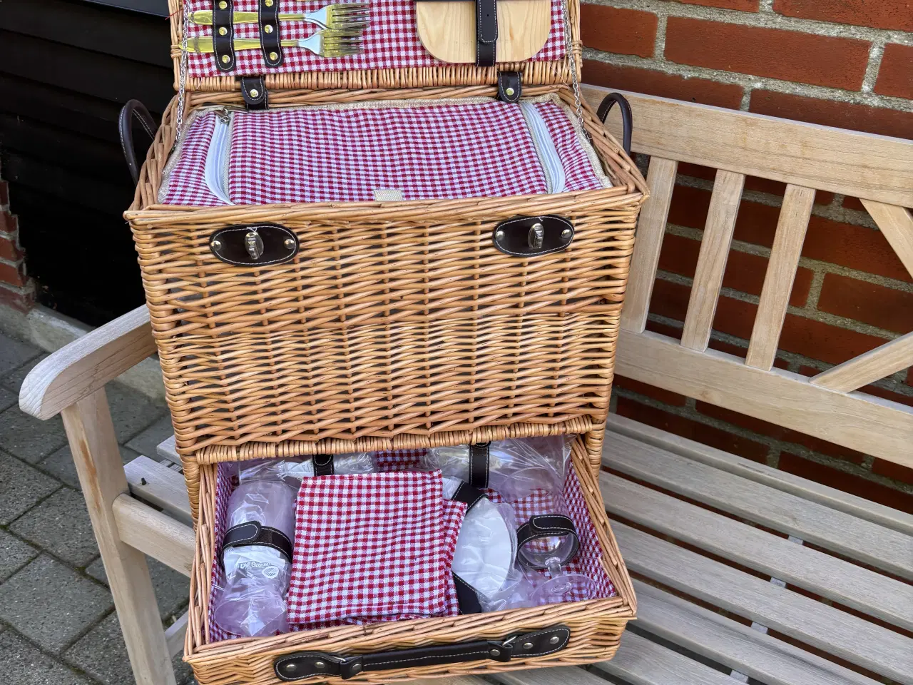 Billede 5 - Picnic kurv på hjul