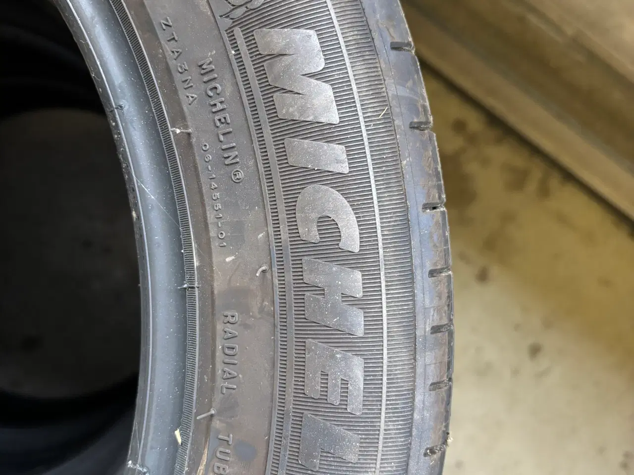 Billede 3 - 215/55-18 Michelin Premacy sommerdæk