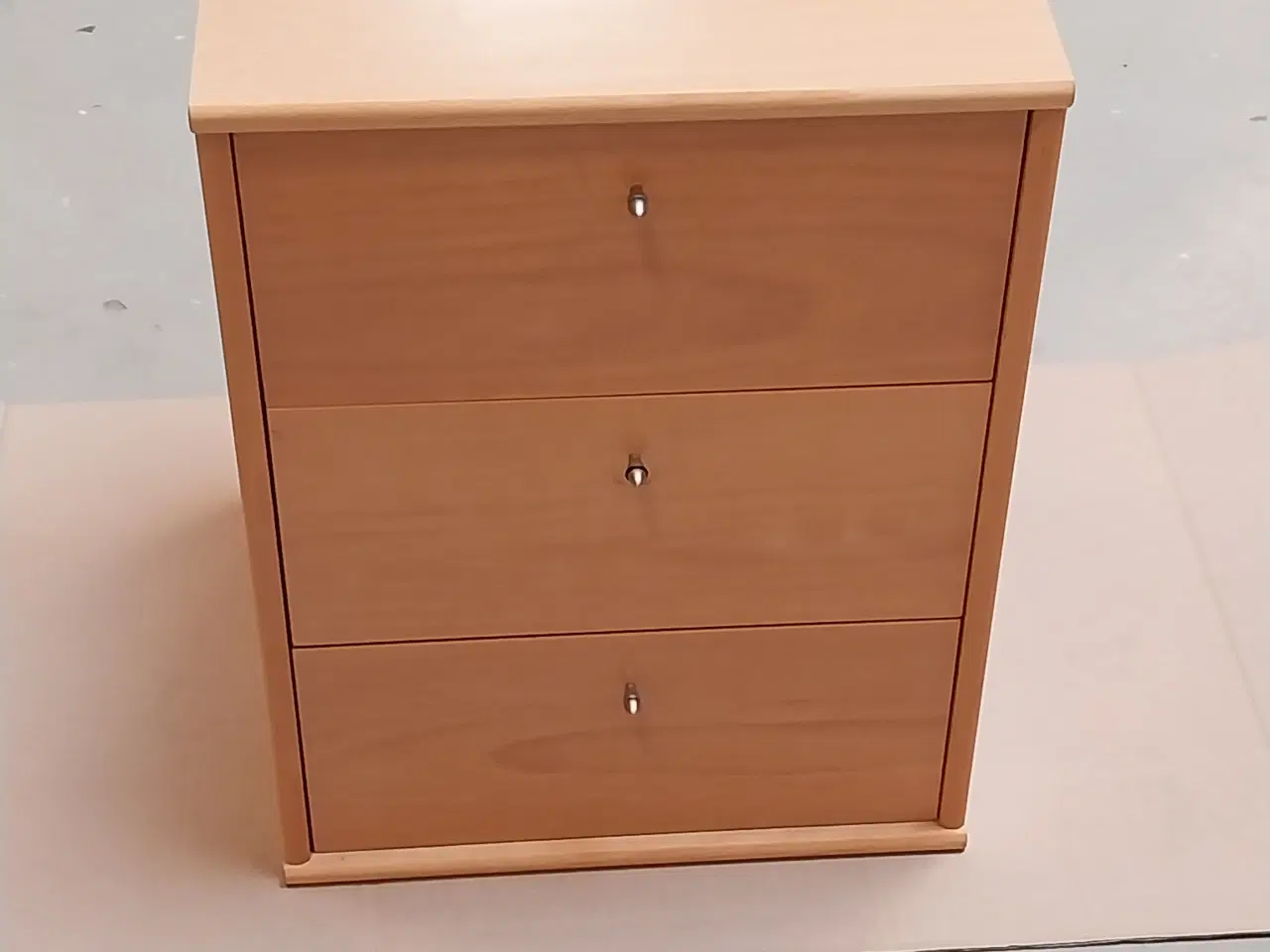 Billede 7 - Mistral skænk i bøg