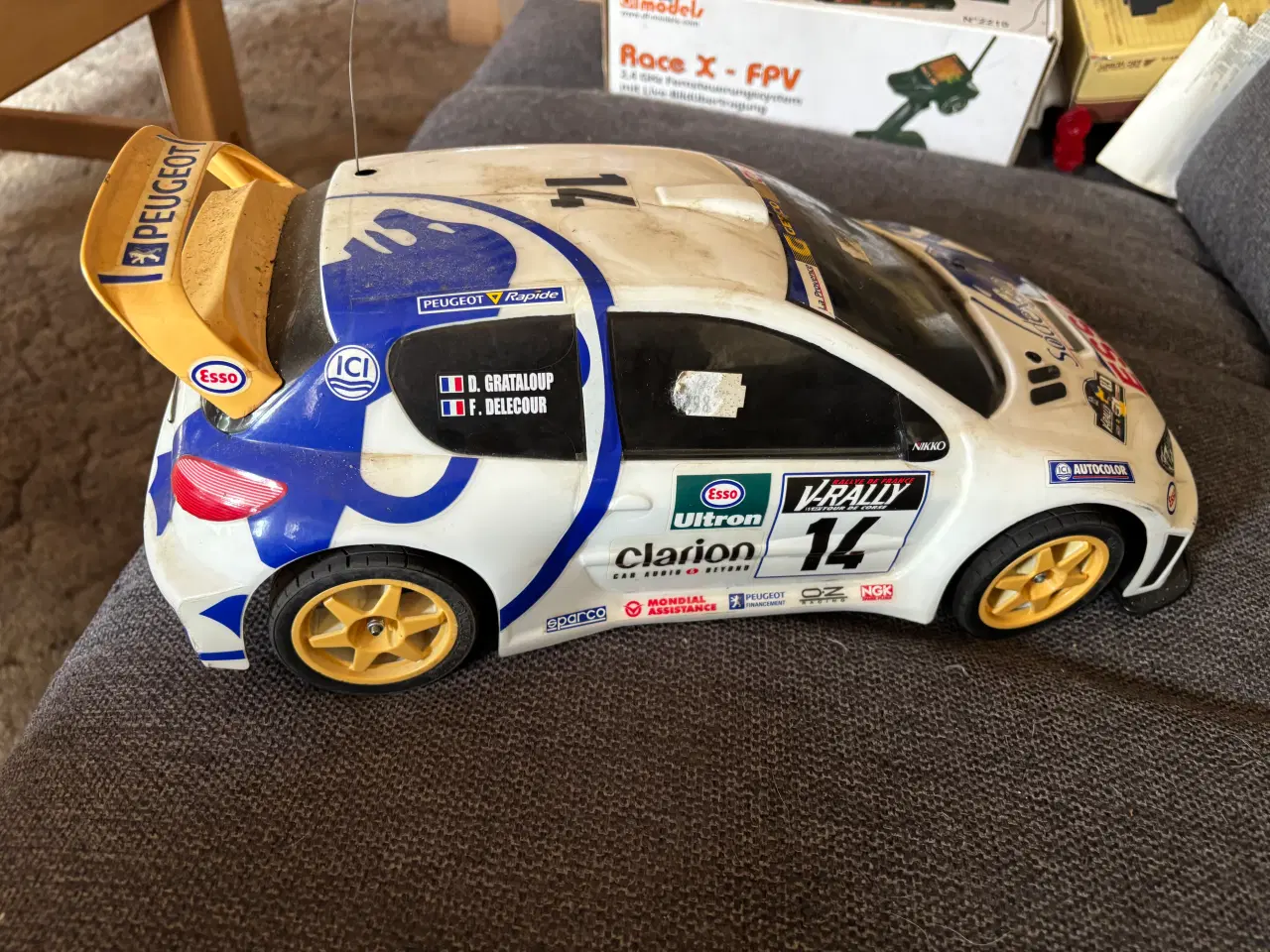 Billede 4 - Fjernstyret Tamiya Peugeot 206 rally