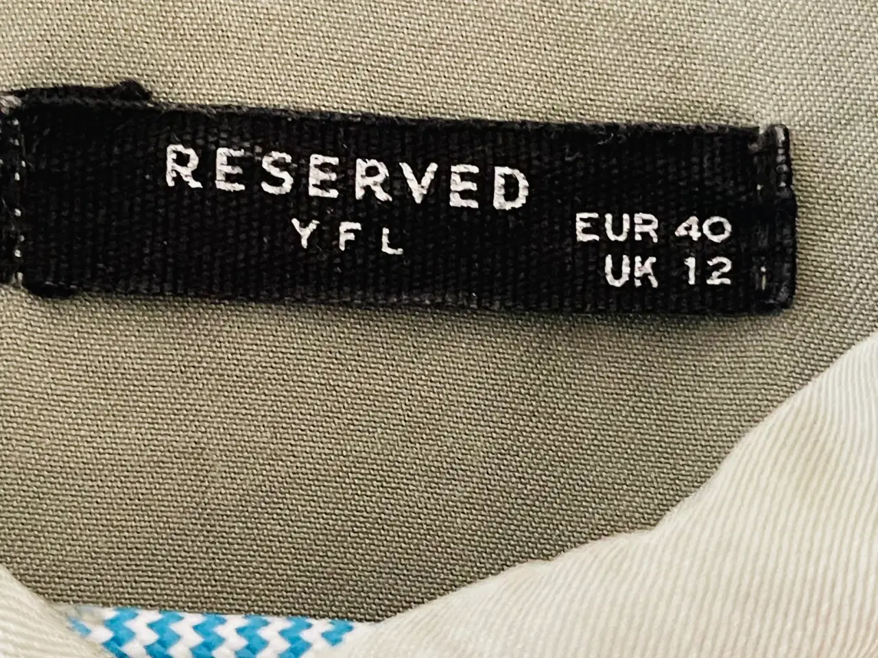 Billede 3 - Reserved YFL skjorte med perlemorsknapper