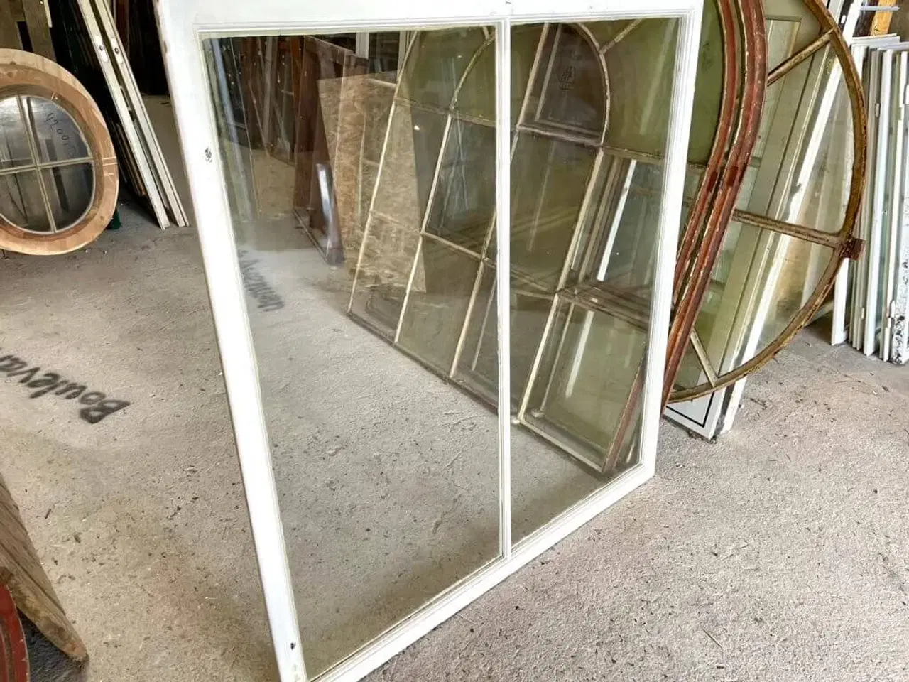 Billede 2 - Originalt trukket glas i stor forsatsramme