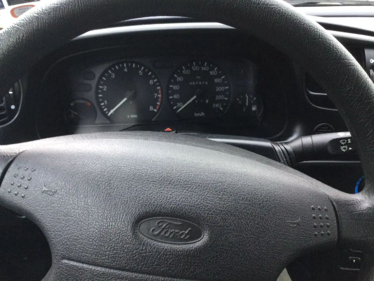 Billede 3 - Næsten som ny bil