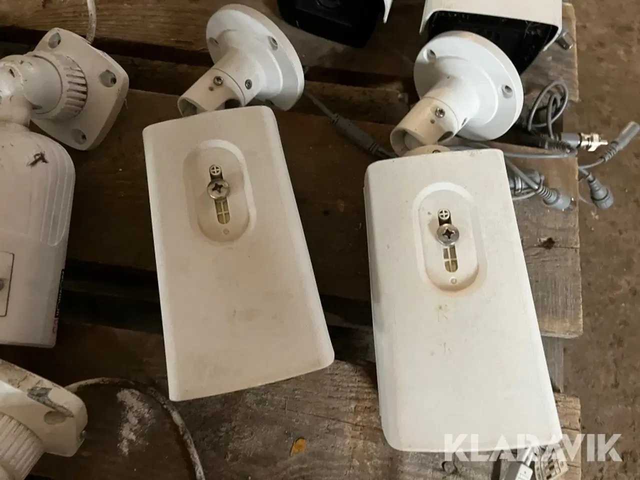 Billede 11 - Komplet overvågningssystem 8 kameraer, skærm og harddisk