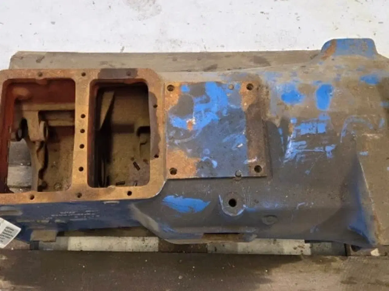 Billede 3 - Ford 8210 Gearkasse Hus E2NN7006EA