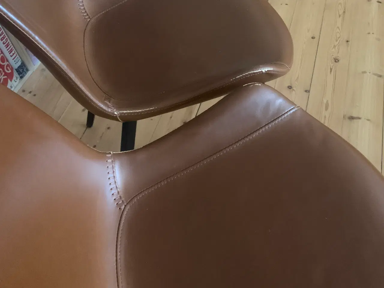 Billede 1 - Hype Spisestuestole – Lysebrun Kunstlæder