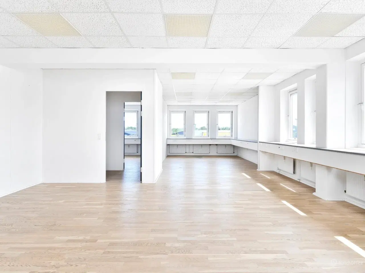 Billede 1 - Kontorlejemål på 424 m² med central placering i Glostrup