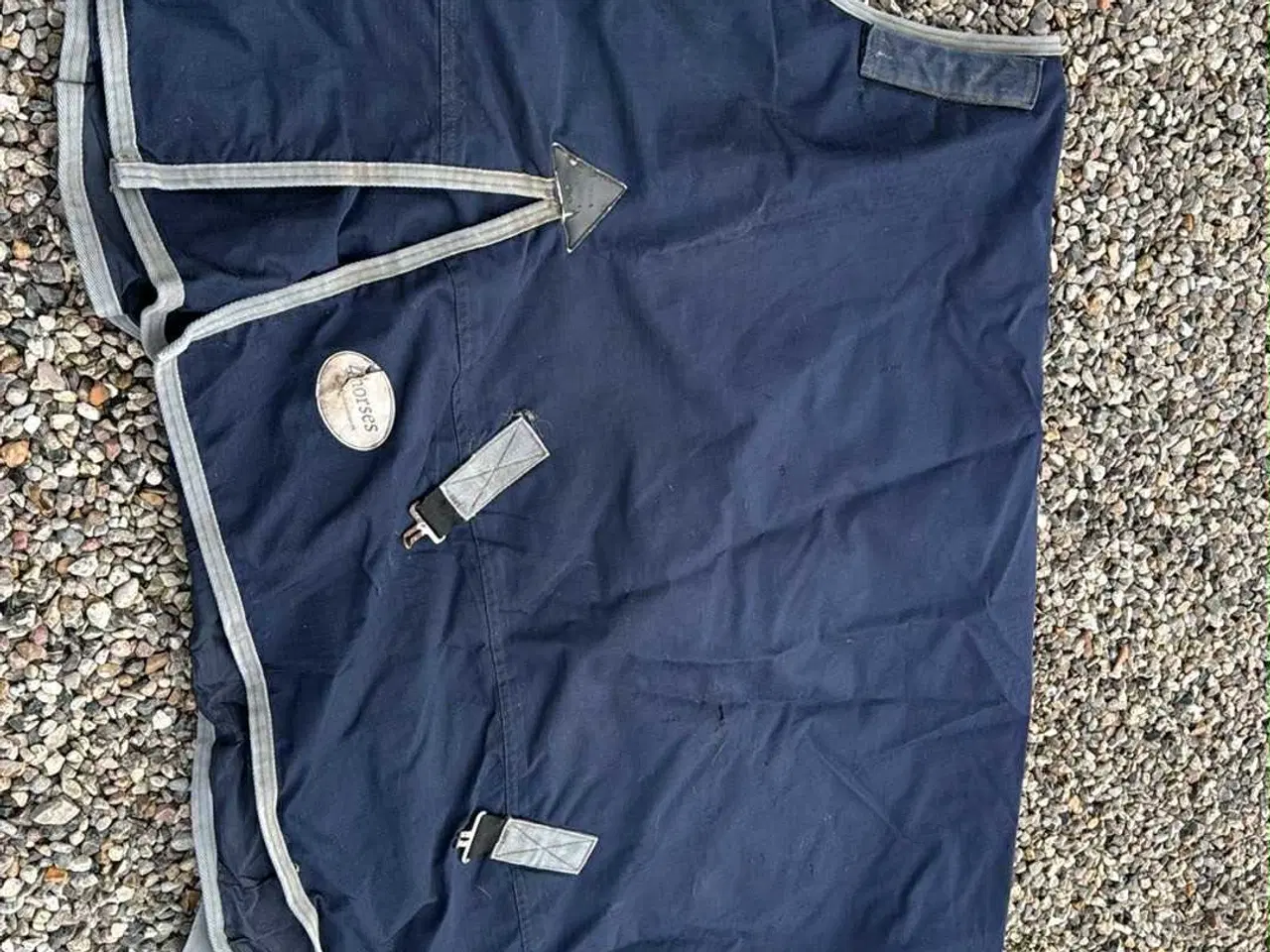 Billede 1 - 4 horses 135 dækken