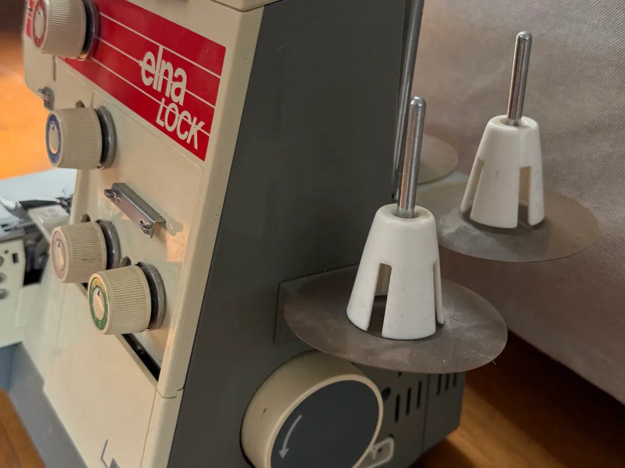 Billede 2 - Overlocker Elna LD4