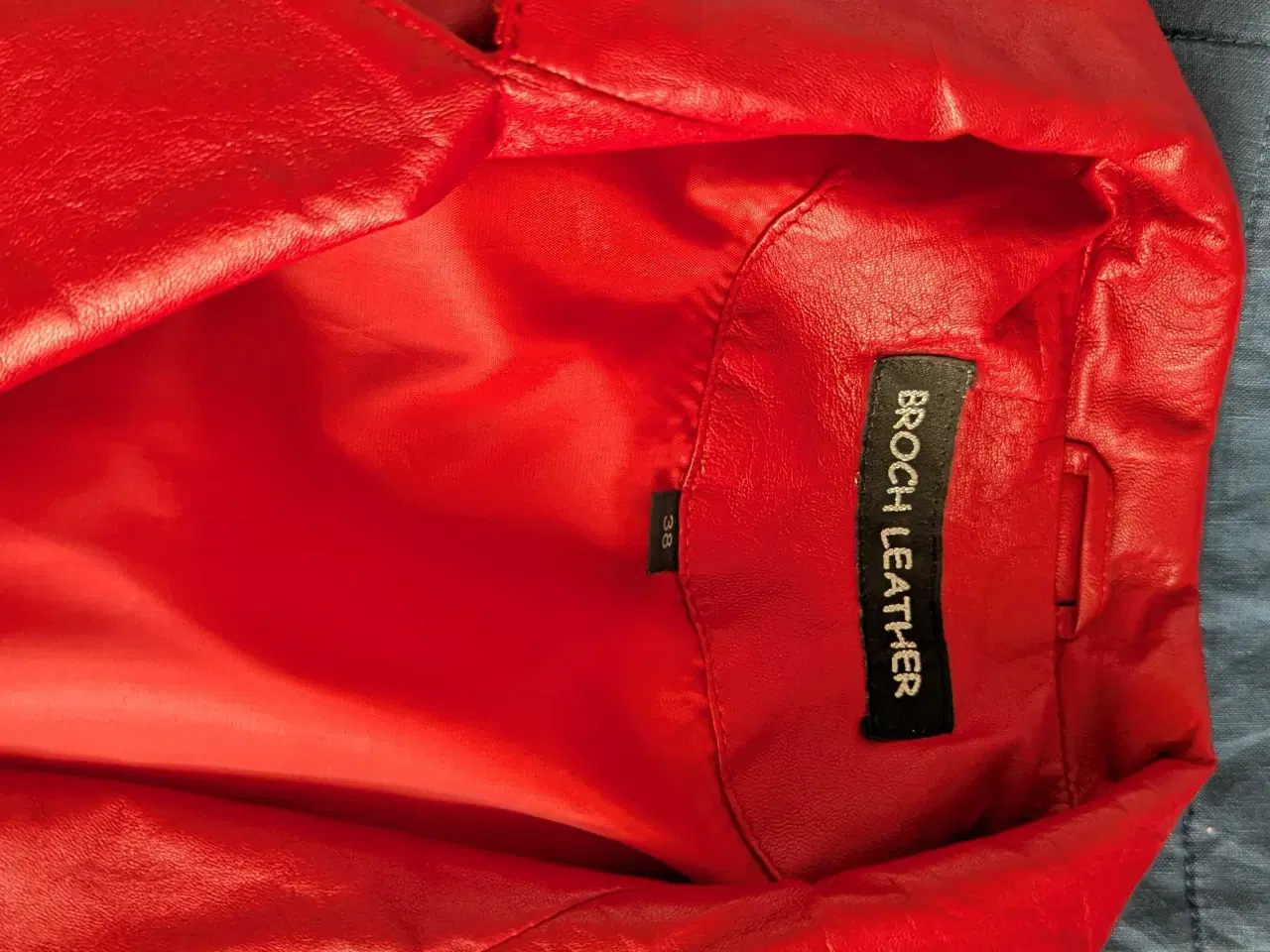 Billede 4 - Skindjakke i lammeskind, rød 