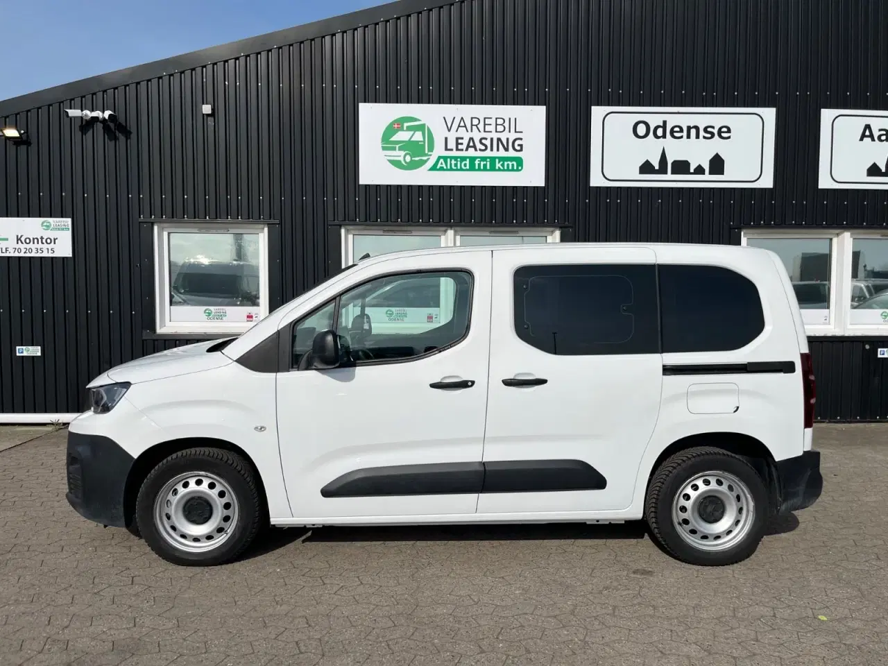 Billede 1 - Peugeot Partner 1,5 BlueHDi 130 L1V1 Plus EAT8 Van