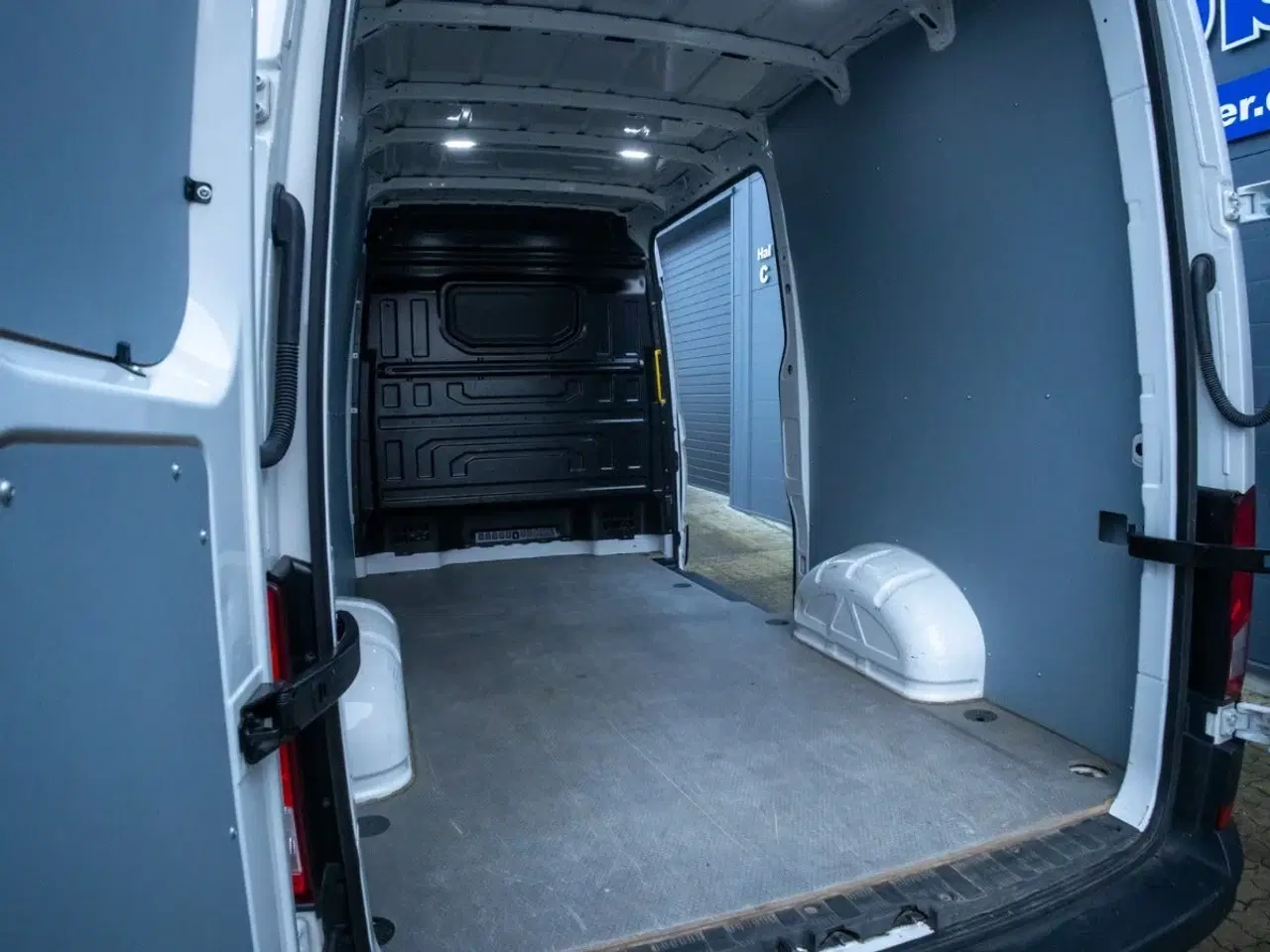 Billede 8 - VW Crafter 35 2,0 TDi 102 Kassevogn L3H2