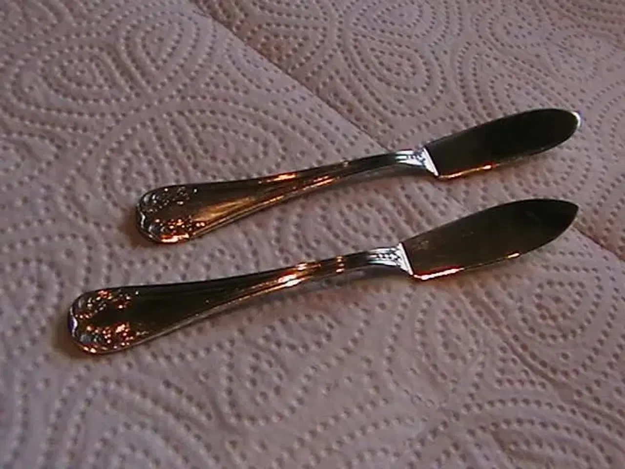 Billede 1 - 2 små gamle smørknive eller?