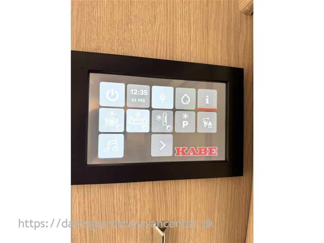 Billede 16 - 2023 - Kabe Briljant 470 XL   Franskseng-Alde-Gulvvarme-Mover-Telt