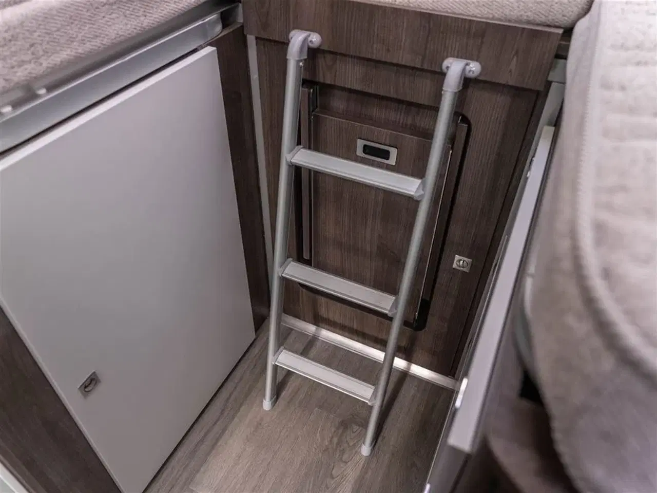 Billede 34 - 2025 - Benimar Tessoro 463 NK   Populær enkeltsengscamper