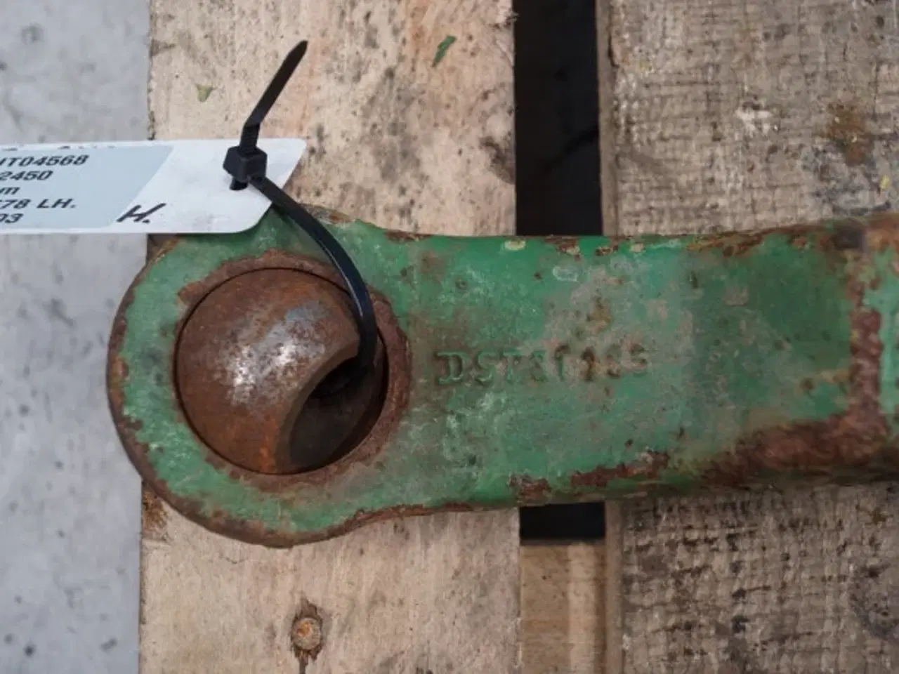 Billede 2 - John Deere 2450 L.H. Liftarm AL26678