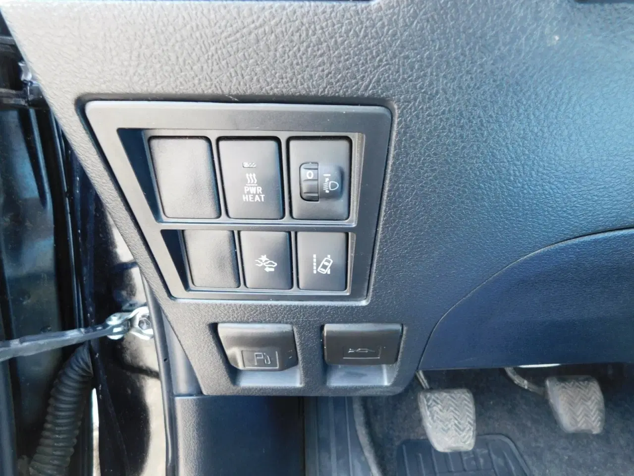Billede 9 - Toyota HiLux 2,4 D-4D 150 T2 Db.Kab 4x4
