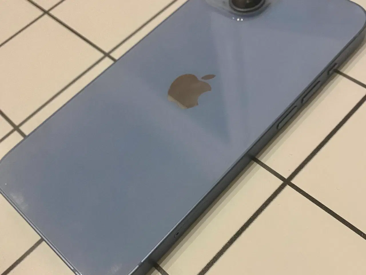 Billede 2 - iPhone 14 blå 128gb