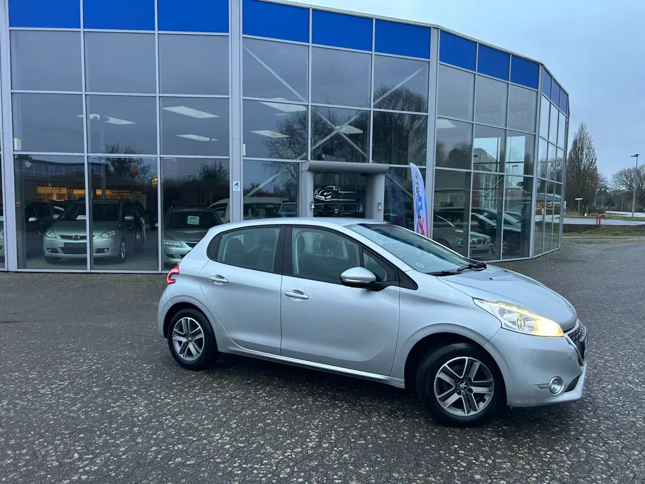 Billede 3 - Peugeot 208 1,2 VTi City+ 82HK 3d