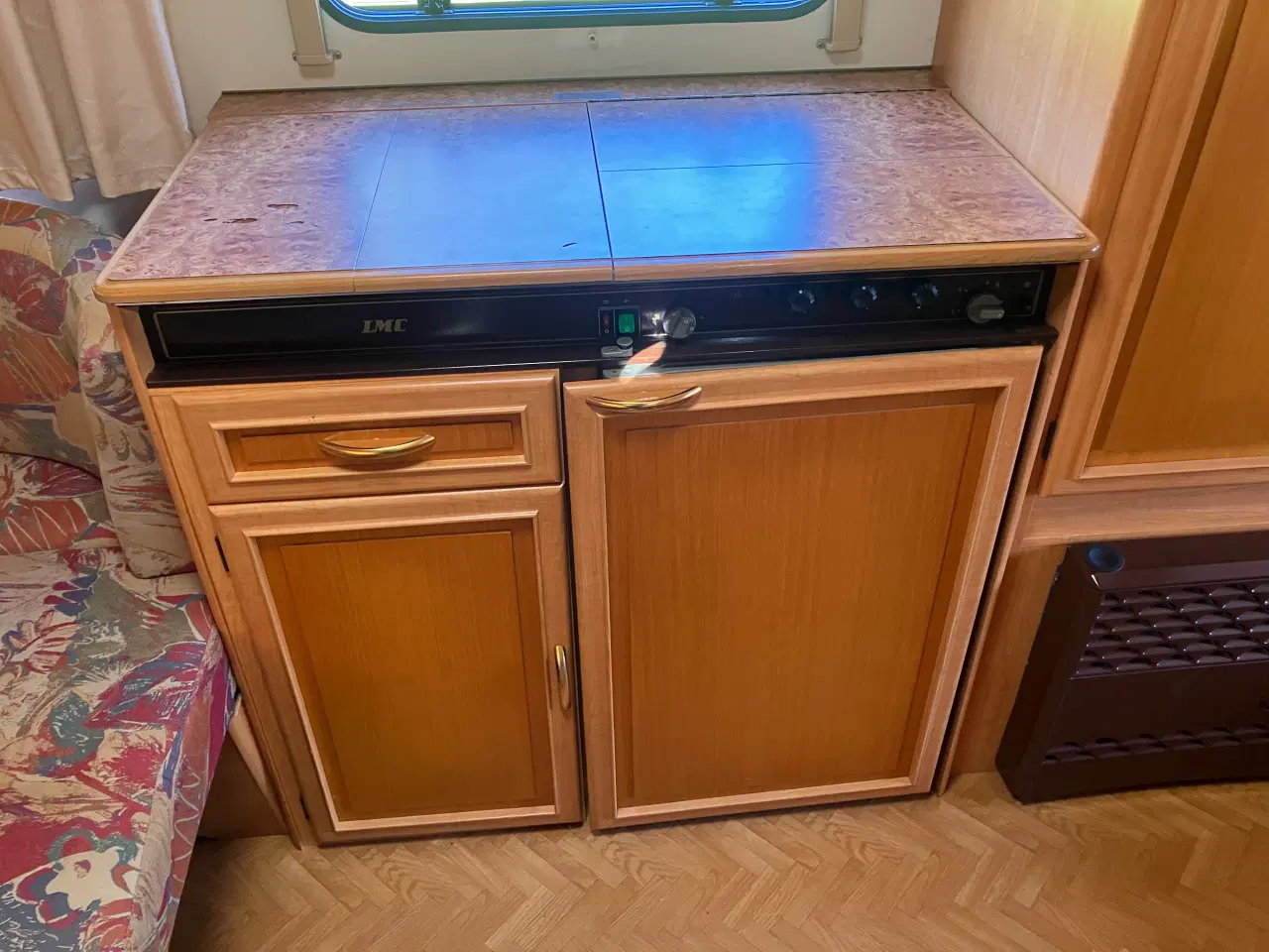 Billede 7 - Campingvogn med udstyr