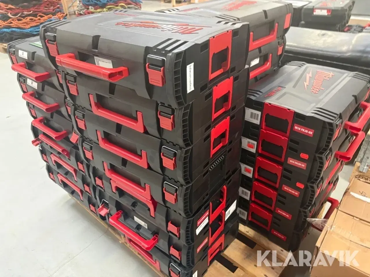 Billede 4 - Værktøjskasser Milwaukee 31 styk