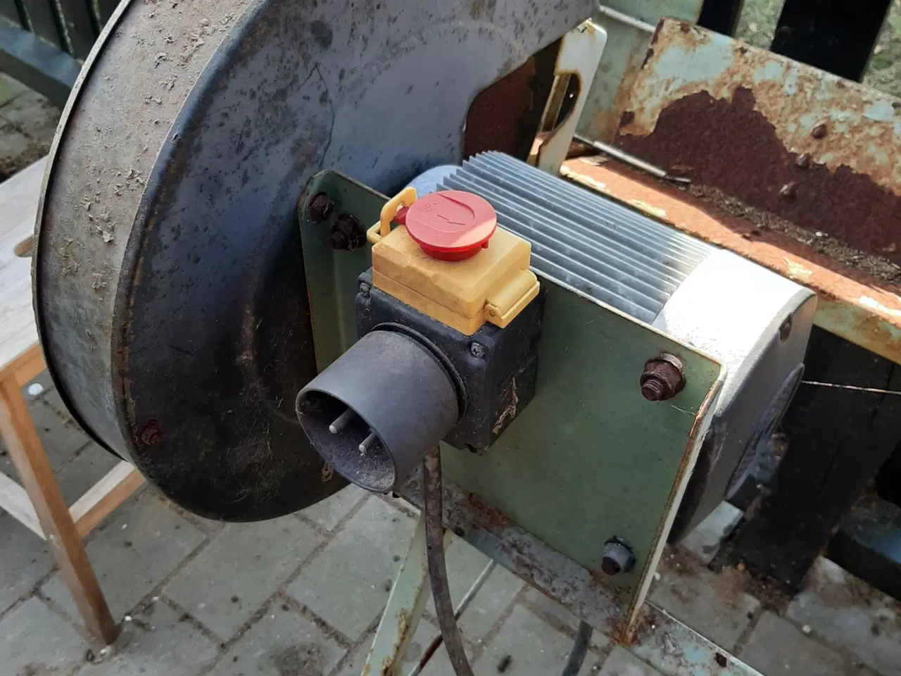 Billede 2 - Brændesav m/ekstra klinge