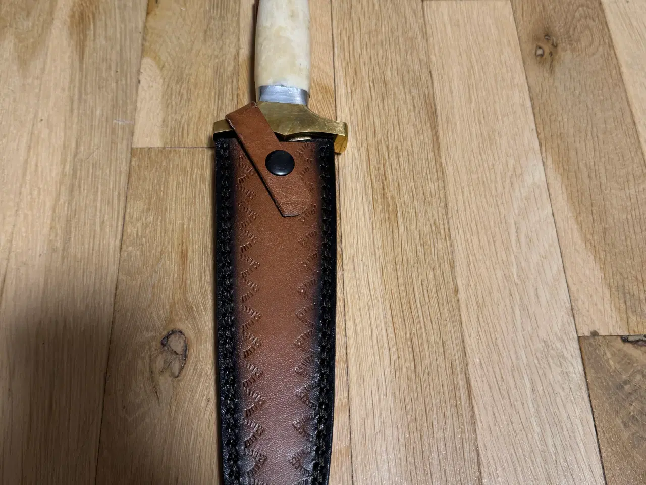 Billede 2 - En del knive til salg. Lækre jagtknive