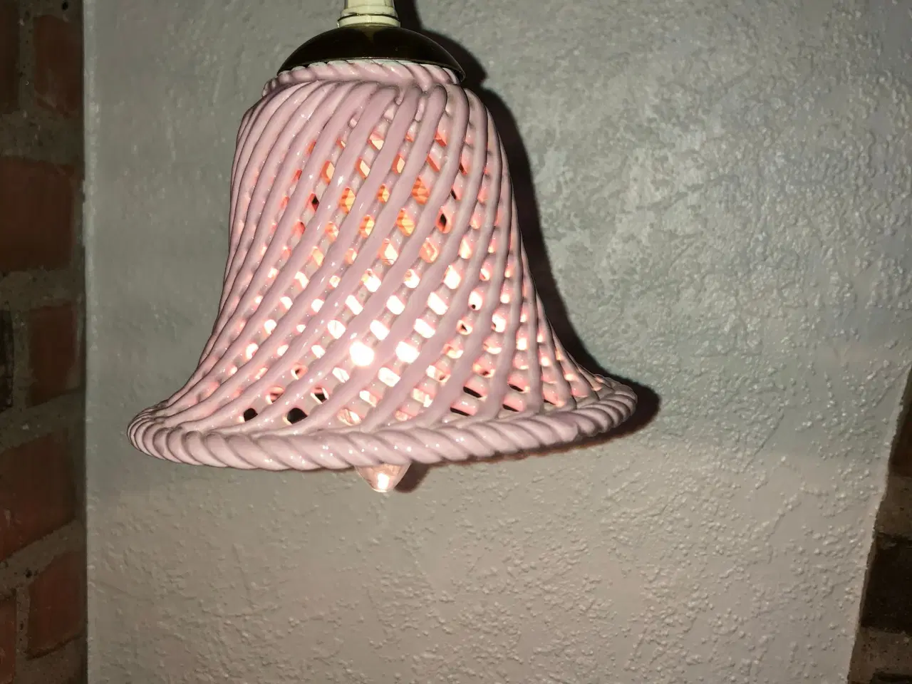 Billede 1 - Lyserøde pendel lamper 3 stk.