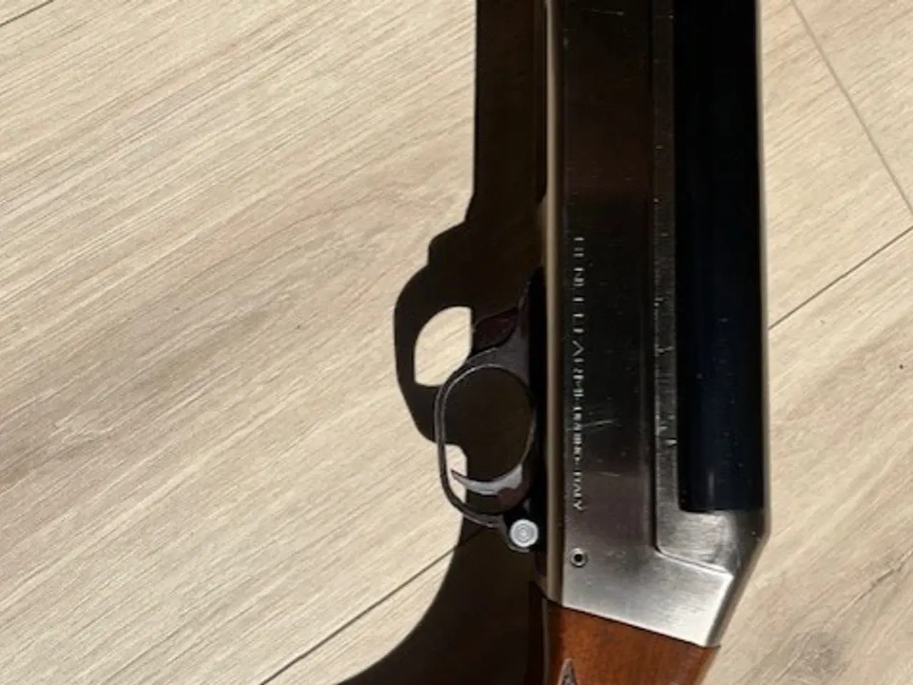 Billede 1 - Halvautomat 12/76