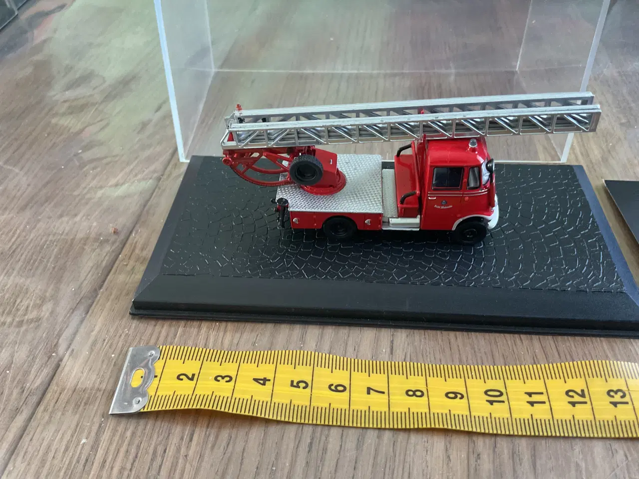 Billede 3 - Model brandbil mercedes- benz L 319