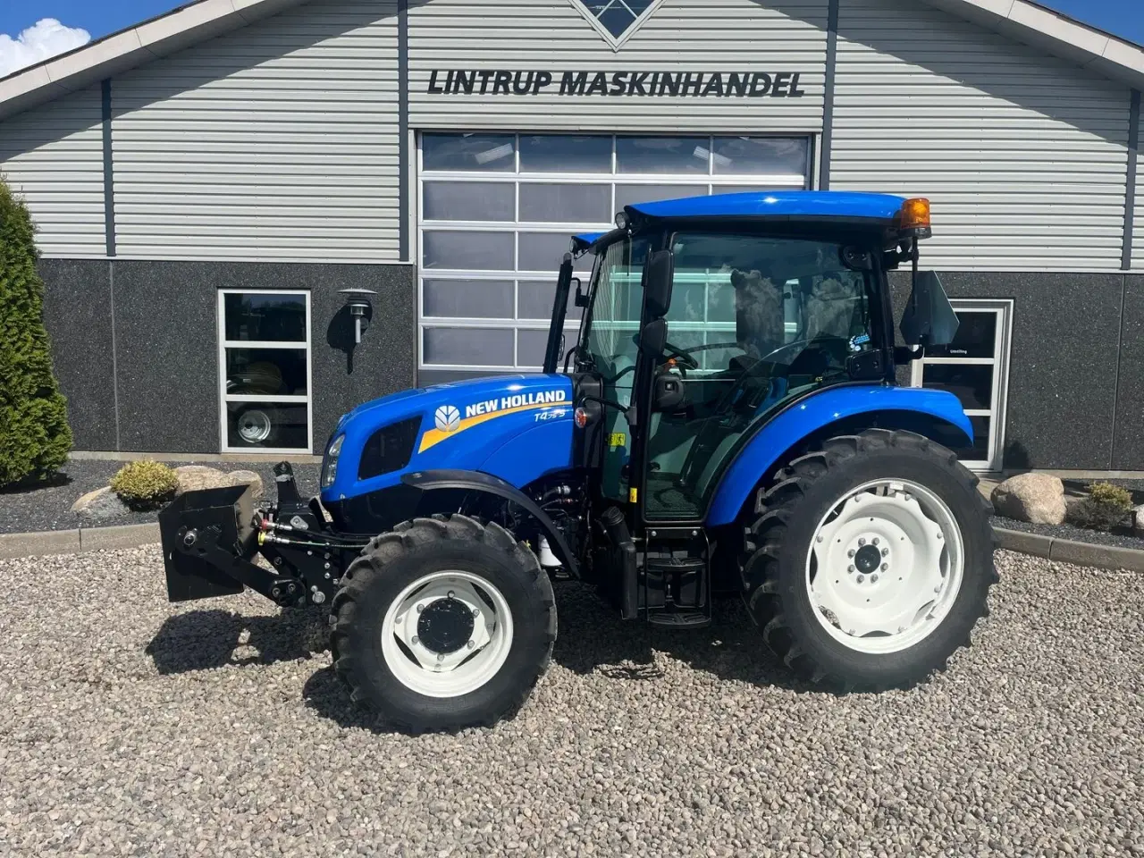 Billede 1 - New Holland T4.75 S Med frontlift