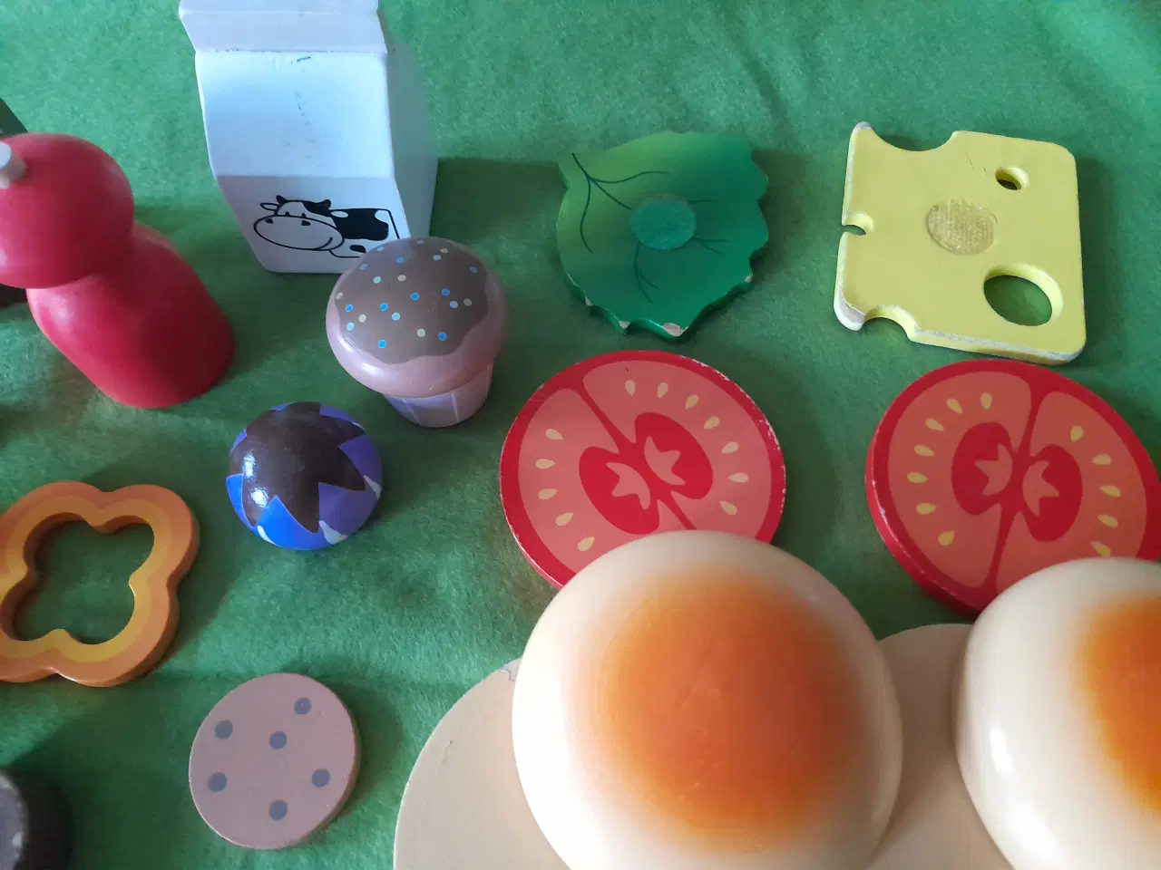 Billede 2 - Træ legemad ( 20 dele).