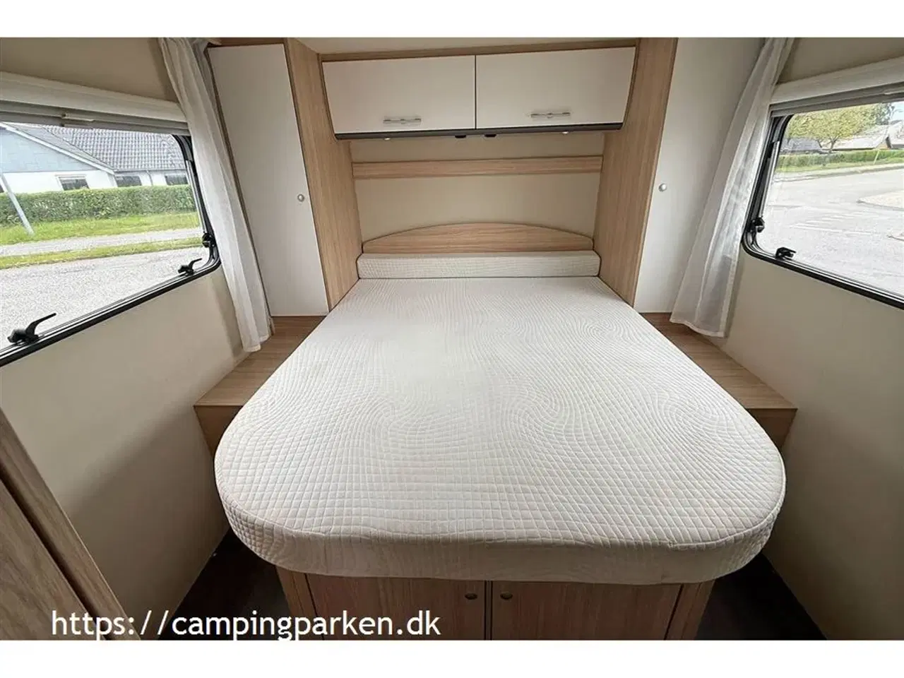 Billede 9 - 2019 - SunLight Meget camper for pengene! Queens bed, markise, solceller, aircondition, cykelholder