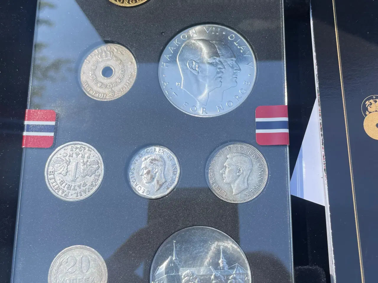 Billede 4 - Norsk myntsæt guld og sølv Med gullmedalje 7,75 gr