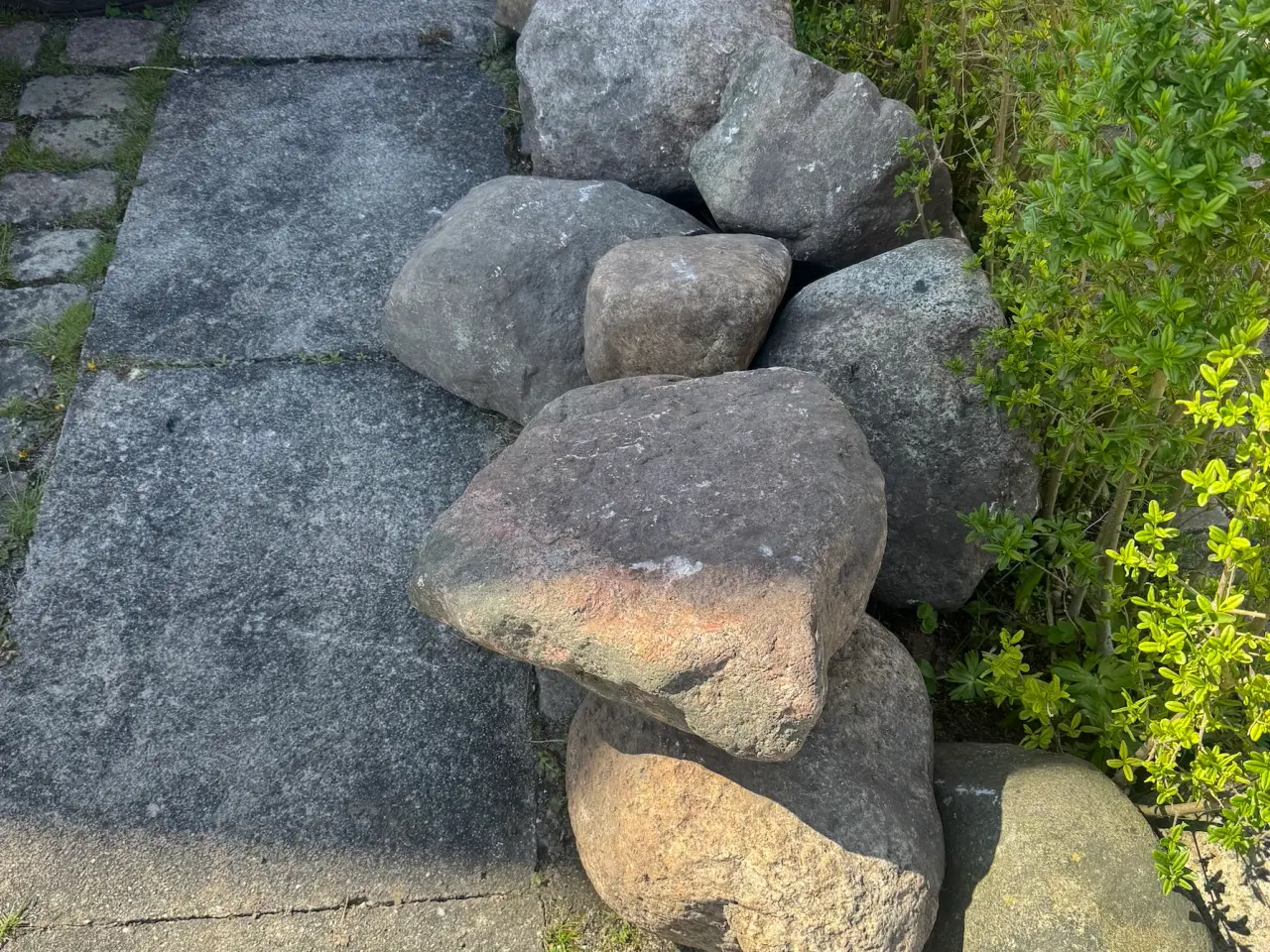 Billede 3 - Smukke granitsten til gratis afhentning i Odense