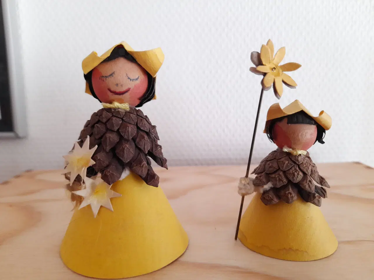 Billede 2 - Gl. flot fajance  hane/høne eller 2 figurer 