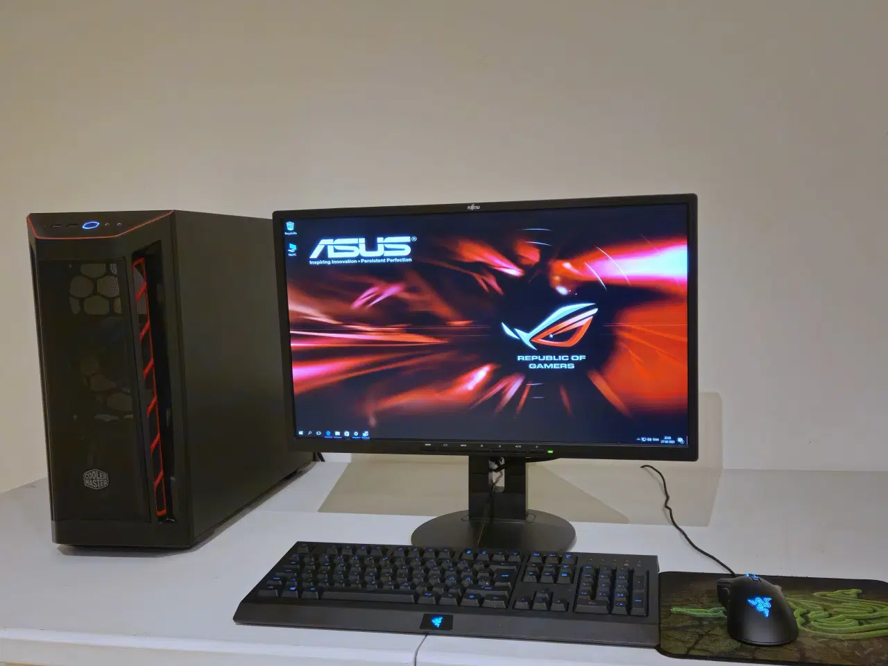 Billede 1 - ASUS RGB Gamer Pc+24" Skærm