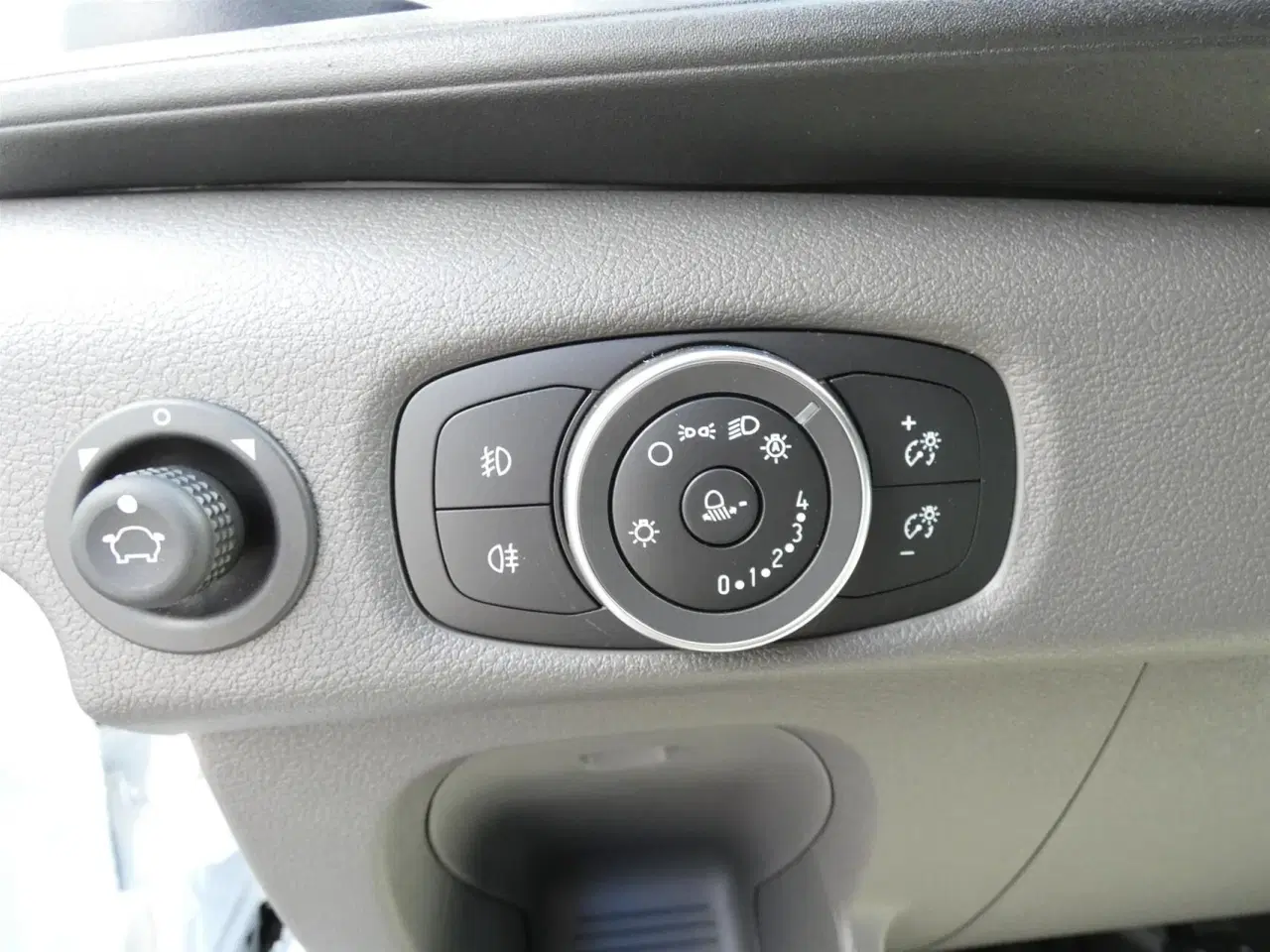 Billede 13 - Ford Transit 350 L3H1 2,0 TDCi Trend 130HK DobKab 6g