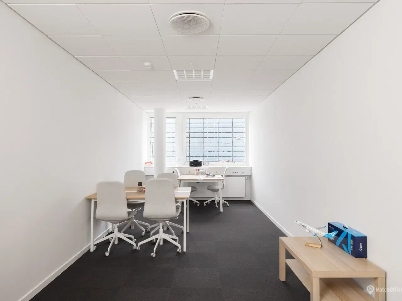 Billede 5 - Kontor i hektiske Terminal 2