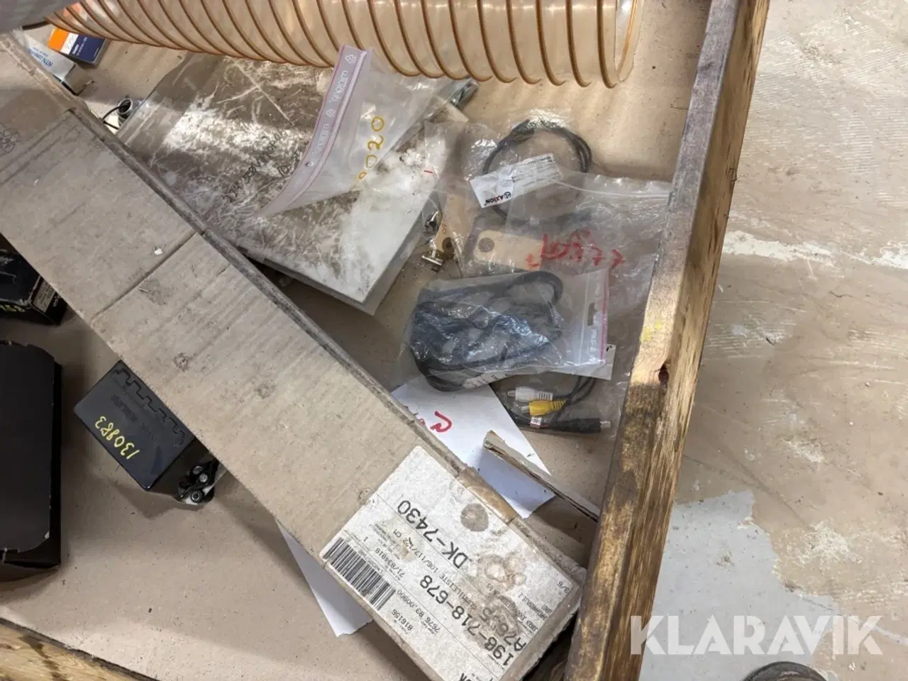 Billede 12 - 5paller assorteret reservedele